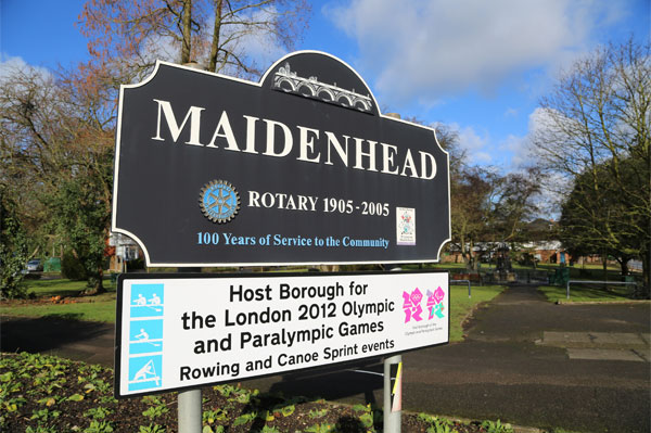 Maidenhead sign