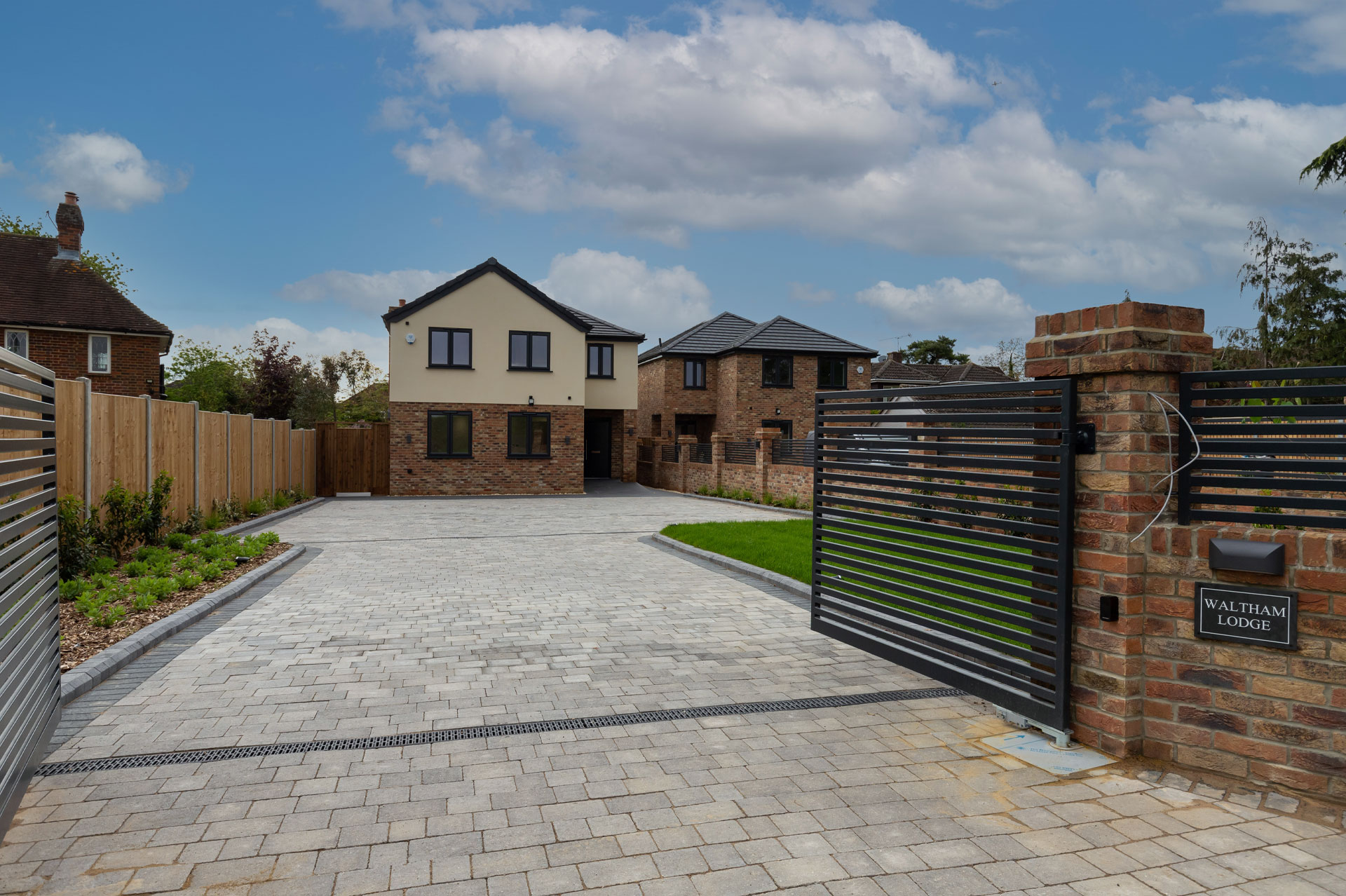 New Homes New Houses for Sale In Berkshire, Surrey and Hampshire