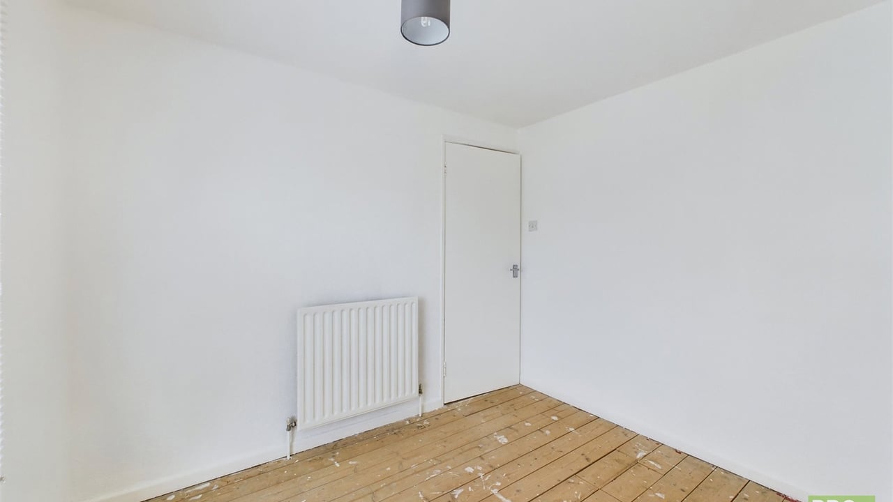 Picture No. 11 - The Chantrys, Farnham