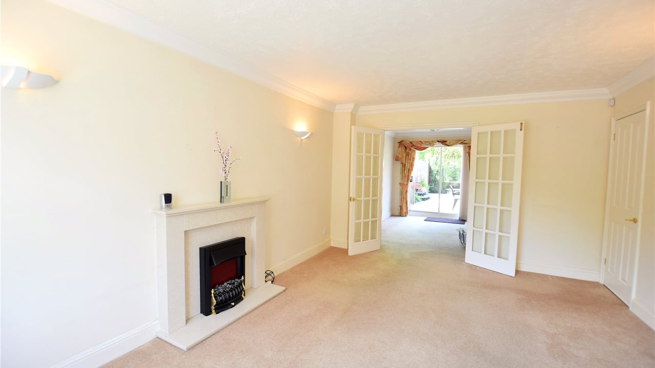 Picture No. 07 - Leverkusen Road, Bracknell