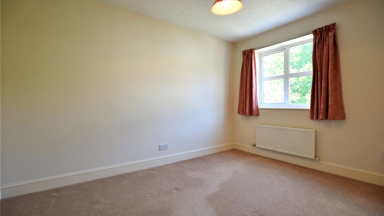 Picture No. 08 - Leverkusen Road, Bracknell