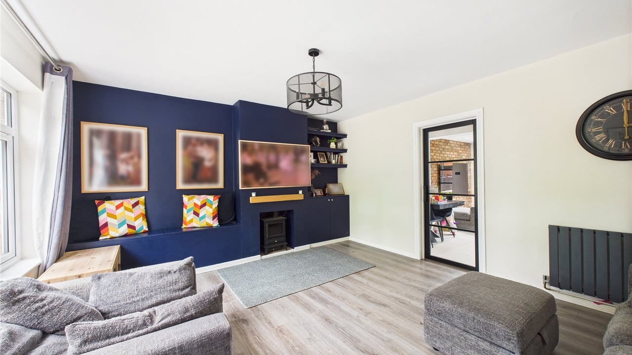 Picture No. 04 - Mitcham Road, Surrey