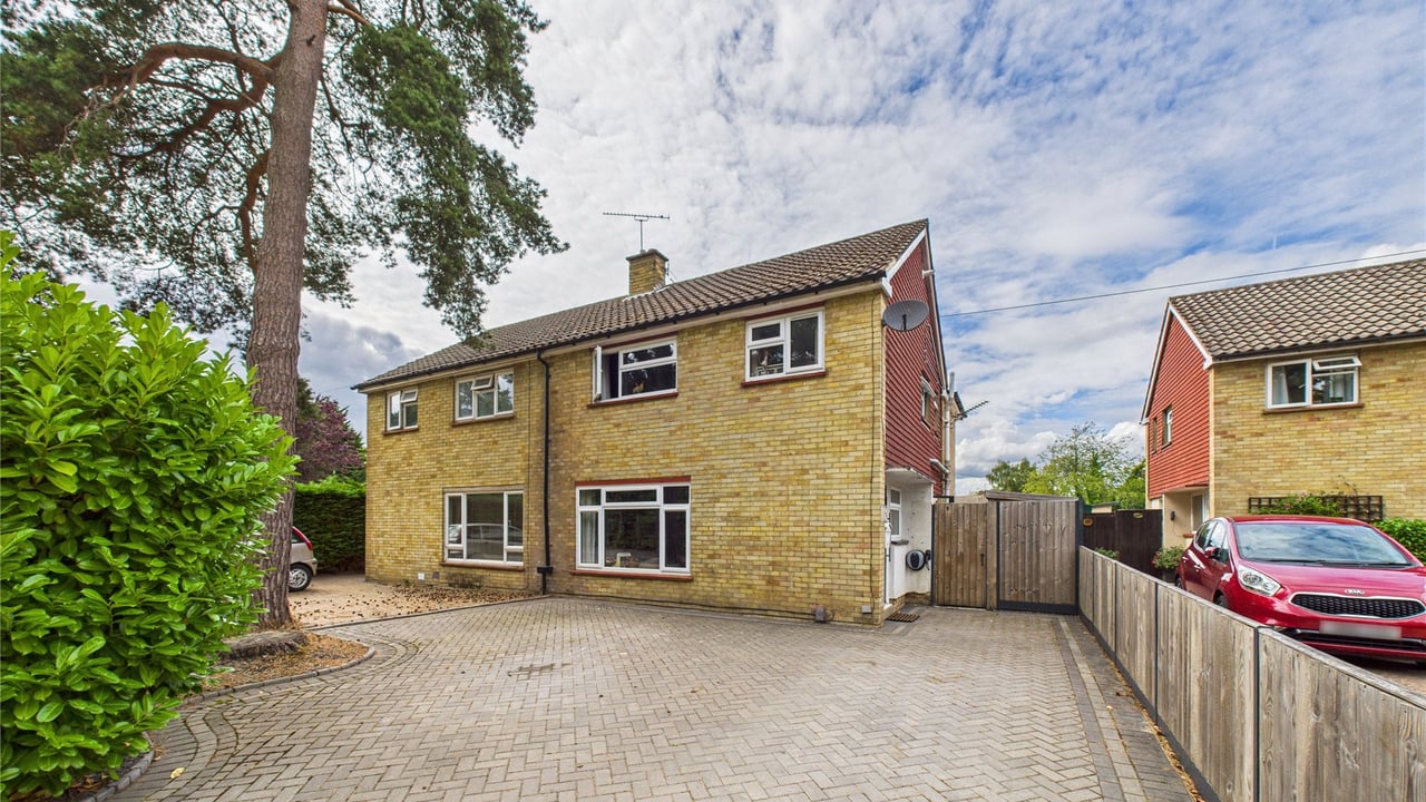 Picture No. 05 - Mitcham Road, Surrey