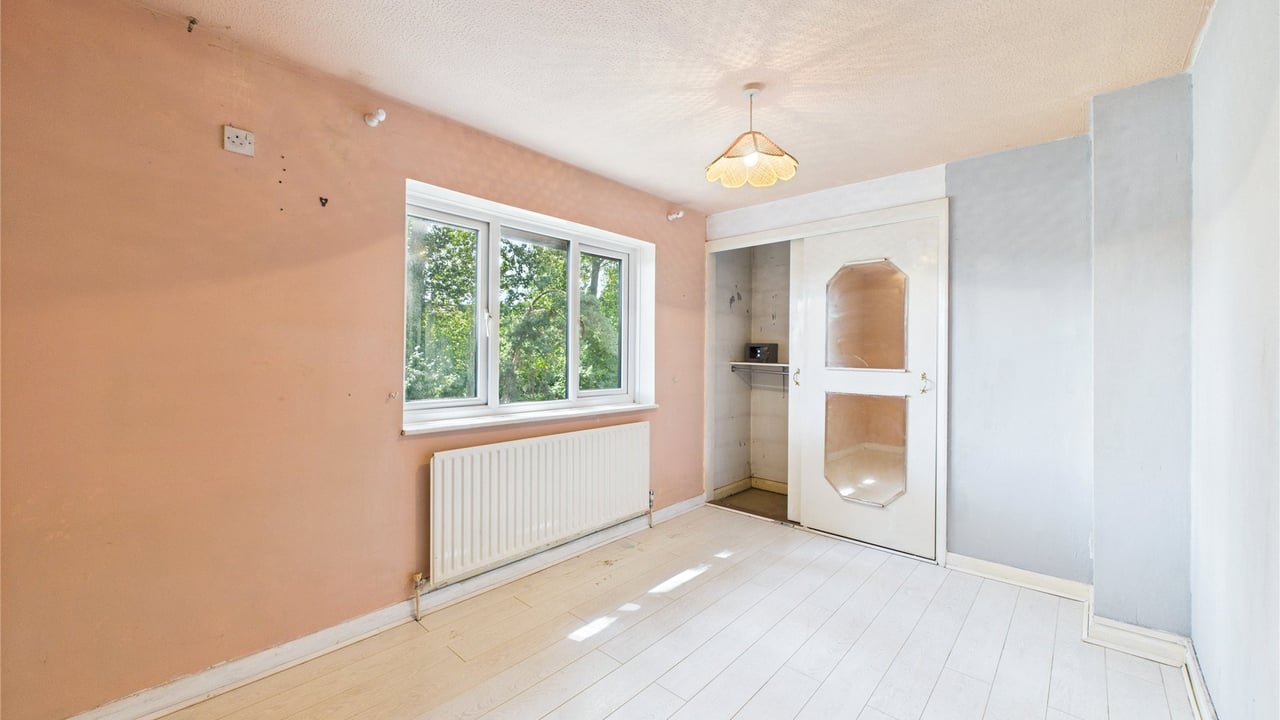 Picture No. 20 - Newton Road, Farnborough