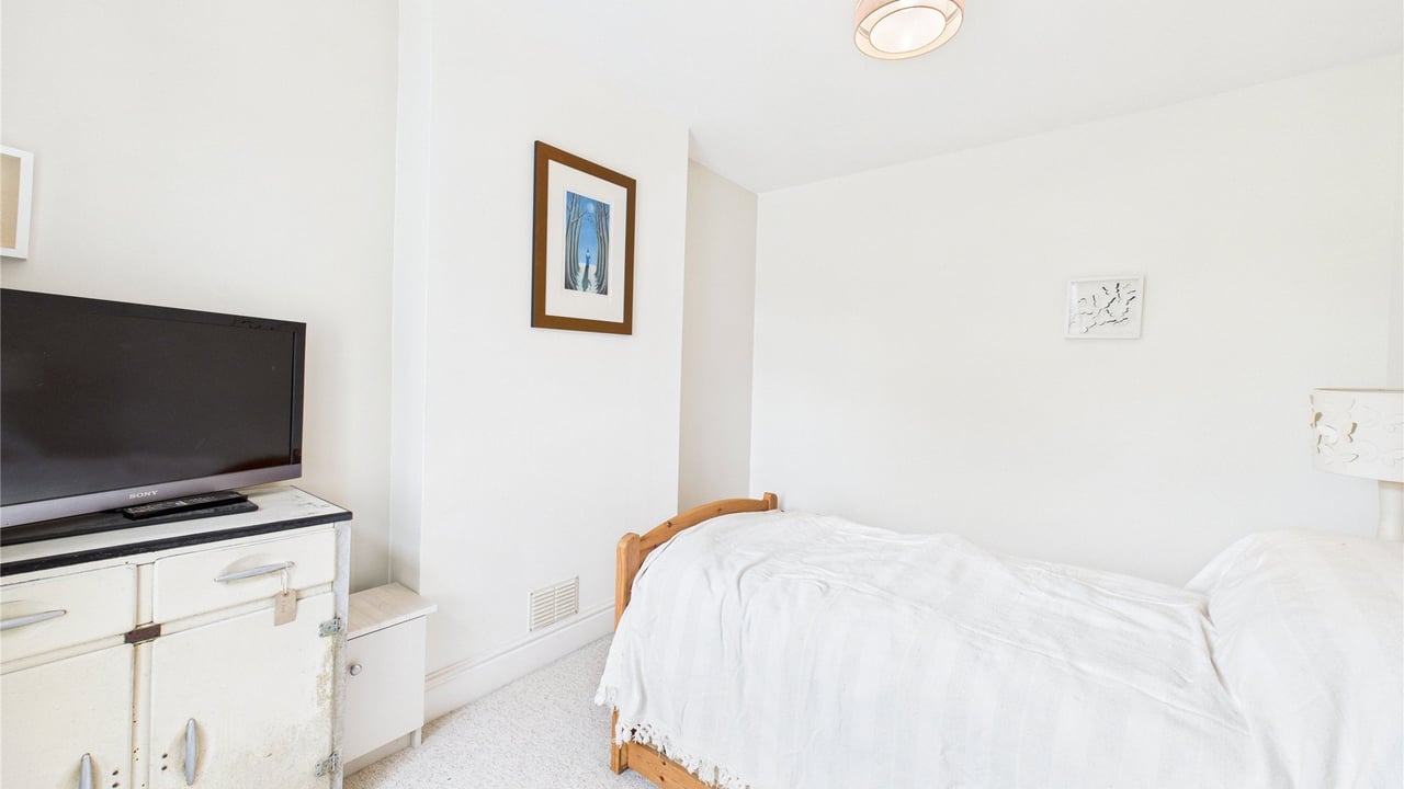 Picture No. 10 - Prospect Road, Farnborough