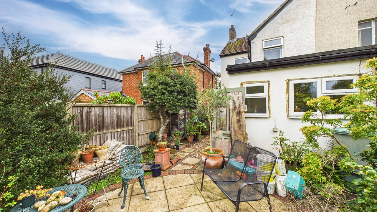 Picture No. 17 - Prospect Road, Farnborough