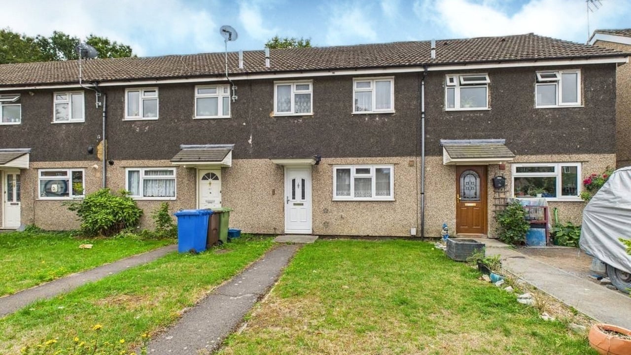 Picture No. 20 - Cromwell Way, Farnborough