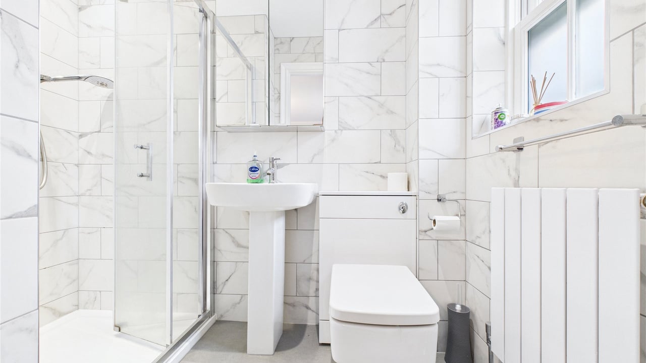 Picture No. 26 - Charlotte Mews, Farnborough