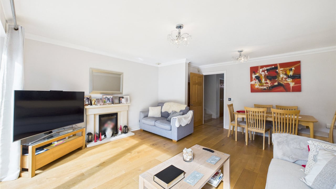 Picture No. 30 - Charlotte Mews, Farnborough