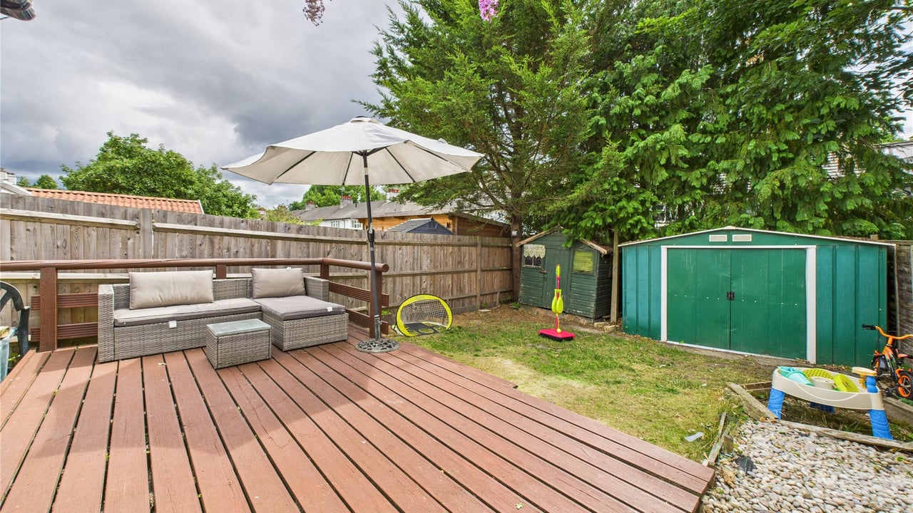 Picture No. 13 - Keith Lucas Road, Farnborough