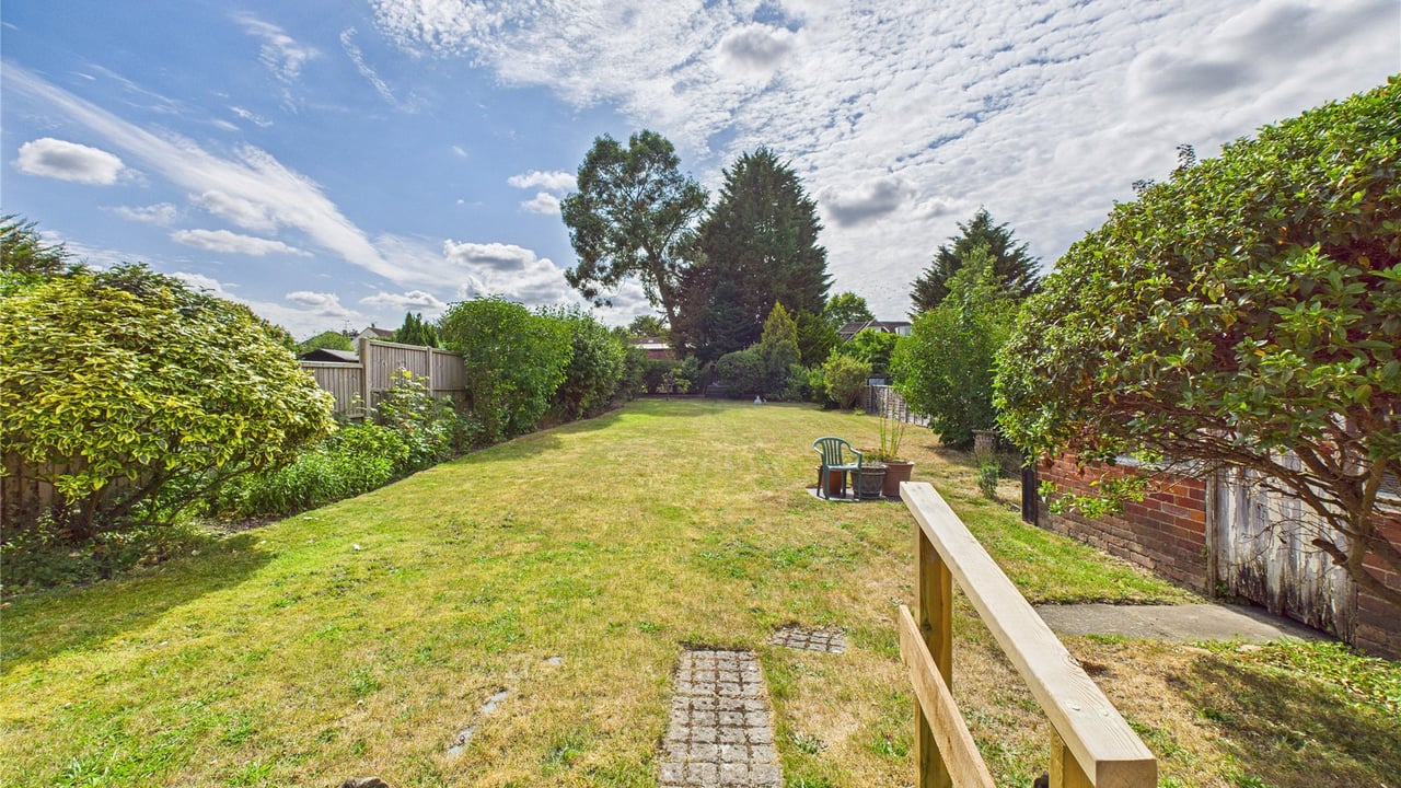 Picture No. 17 - Park Road, Farnborough