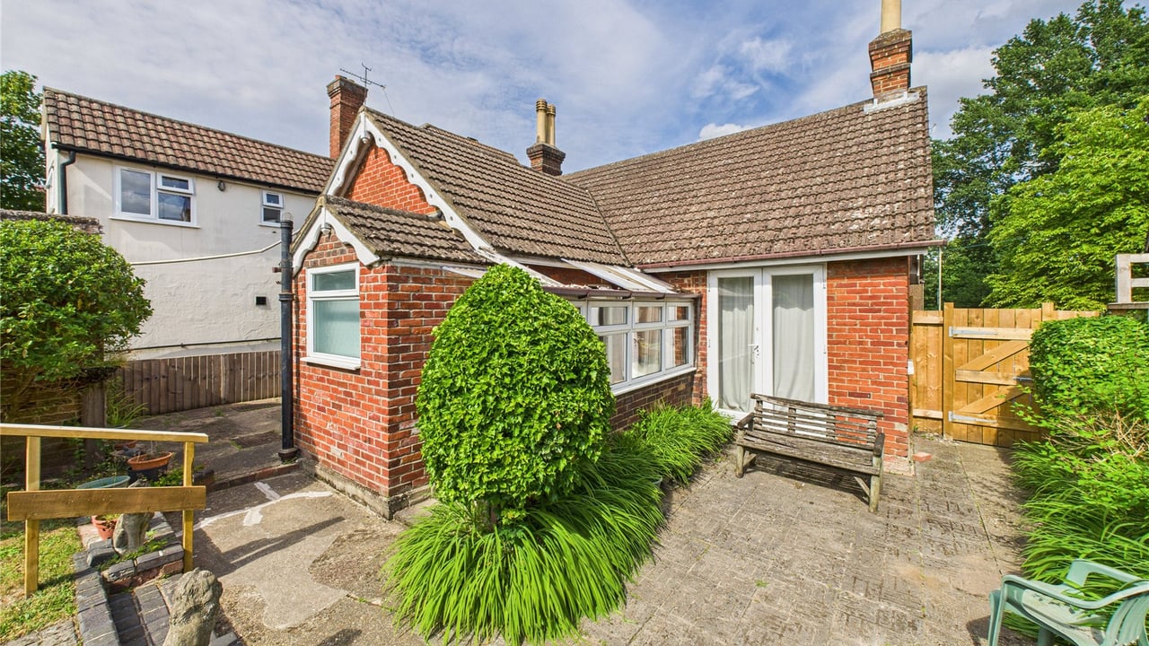 Picture No. 18 - Park Road, Farnborough