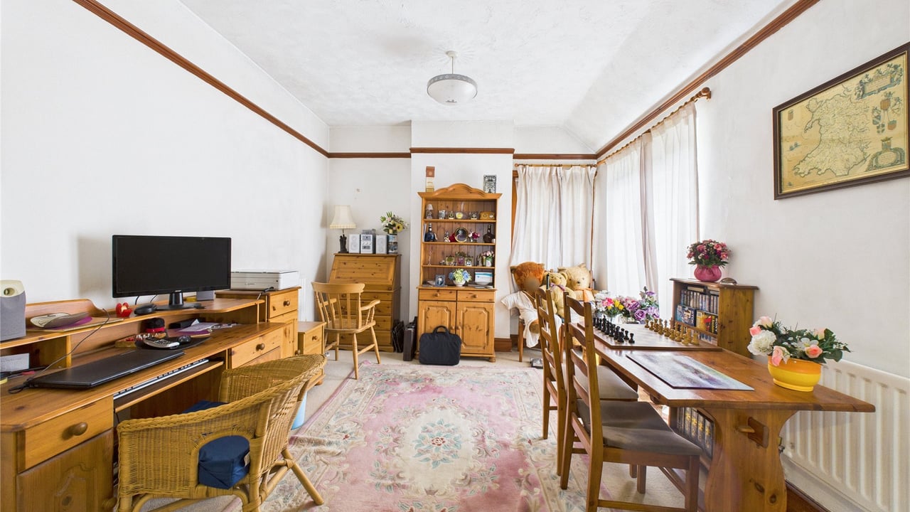 Picture No. 22 - Park Road, Farnborough