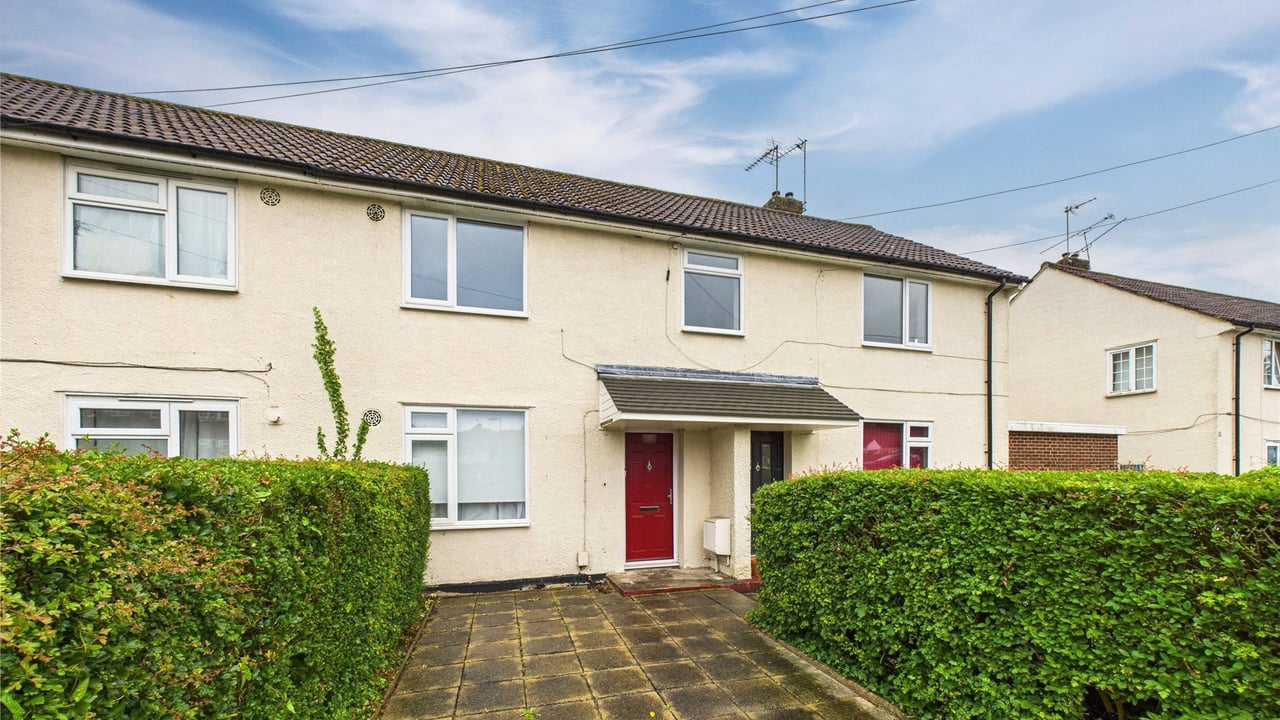 Front - Fernhill Road, Farnborough