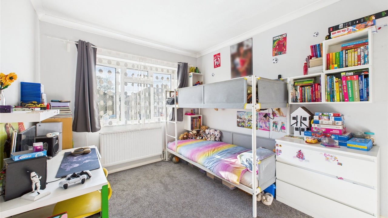 Picture No. 08 - Stubbs Moor Road, Farnborough