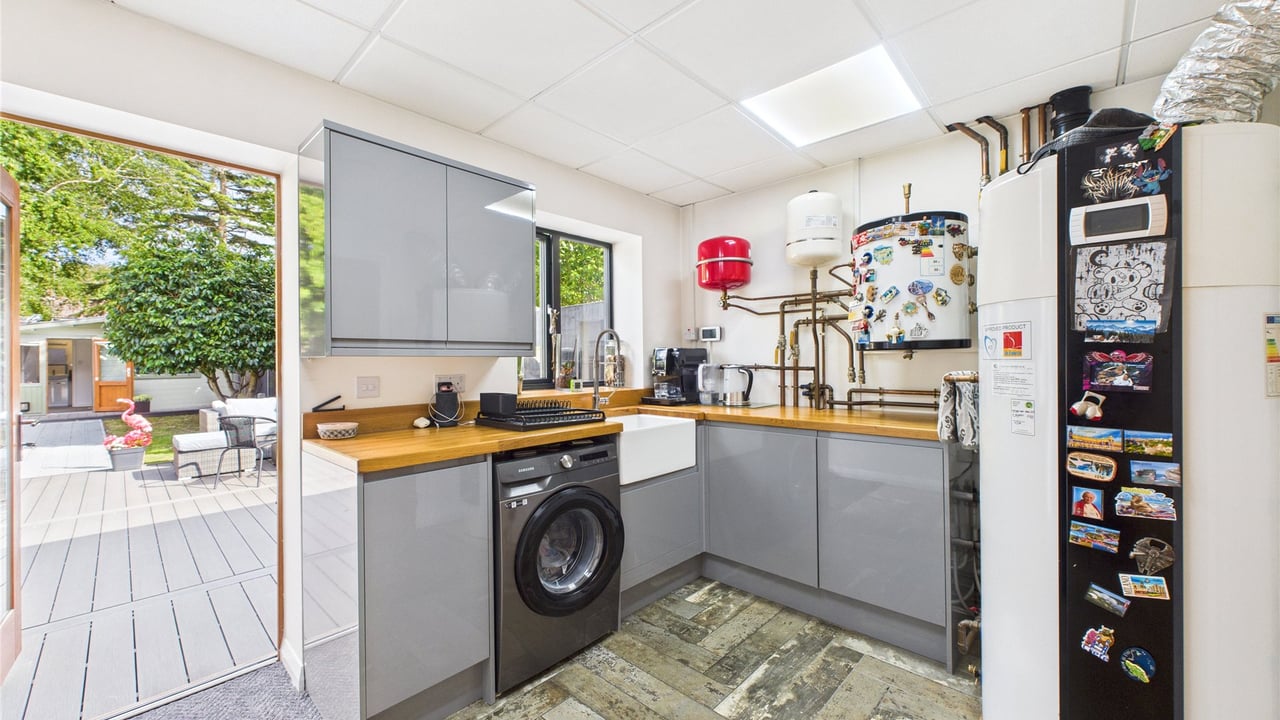 Picture No. 11 - Prospect Road, Farnborough