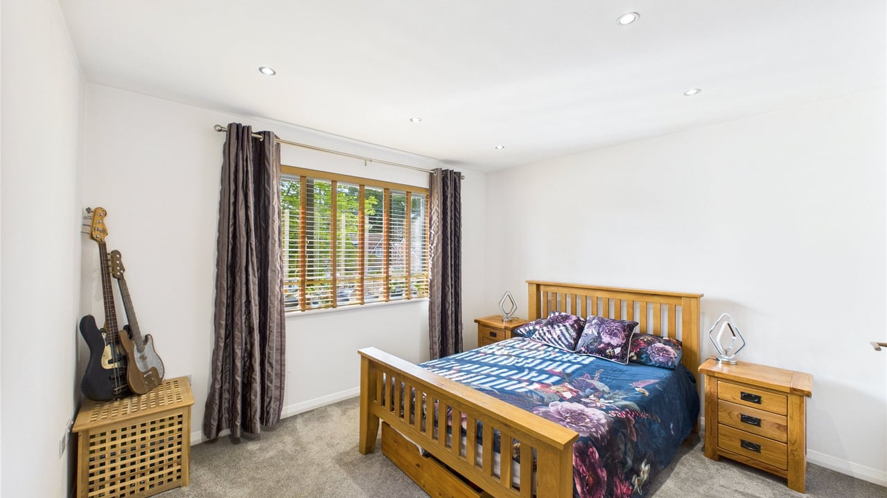 Picture No. 17 - Prospect Road, Farnborough