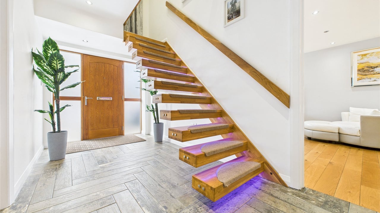 Picture No. 23 - Prospect Road, Farnborough