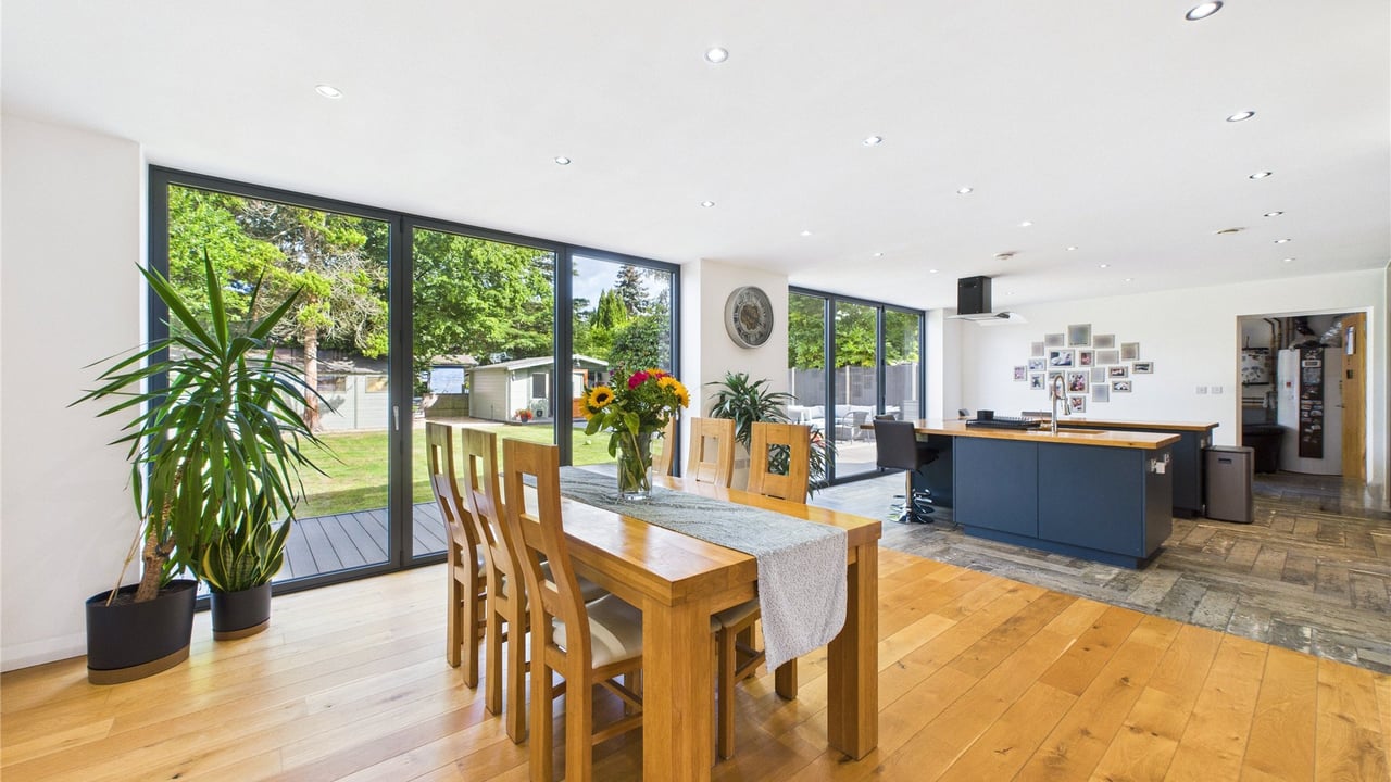 Picture No. 25 - Prospect Road, Farnborough