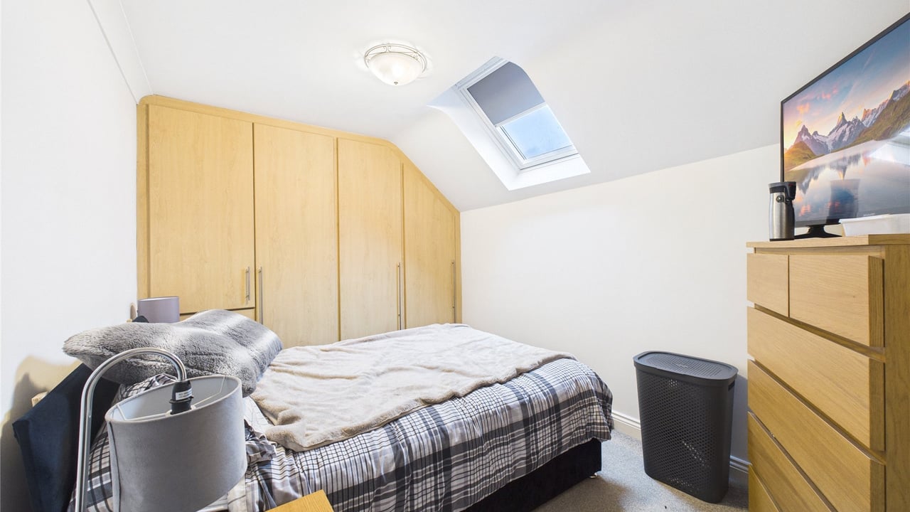 Picture No. 07 - Queens Road, Farnborough