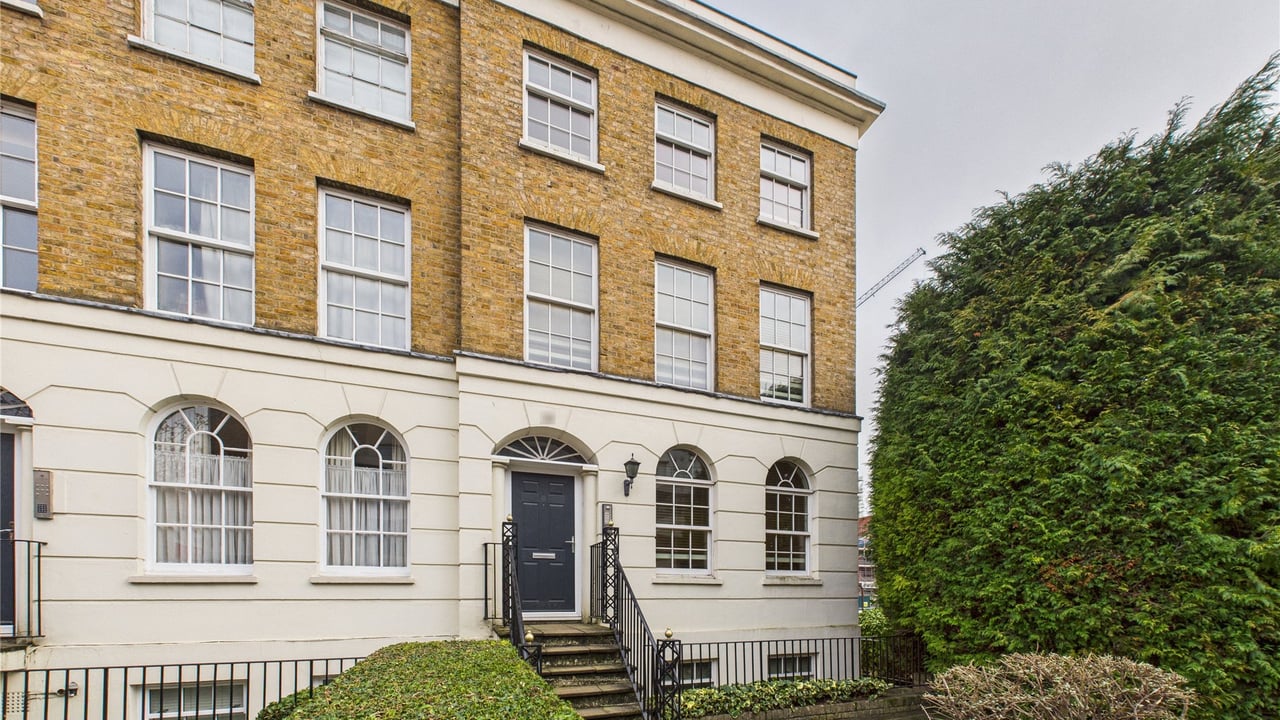 Picture No. 06 - Cookham Road, Maidenhead