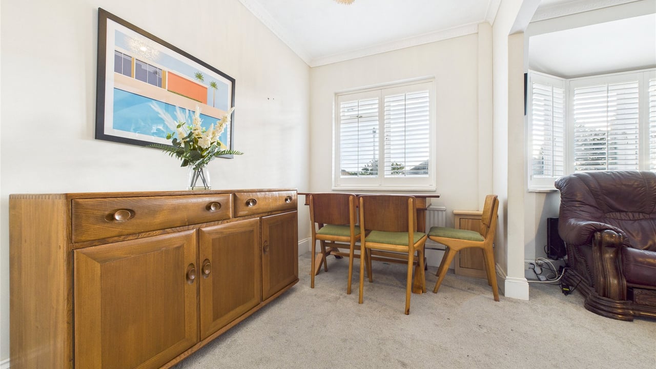 Picture No. 20 - Covey Close, Farnborough