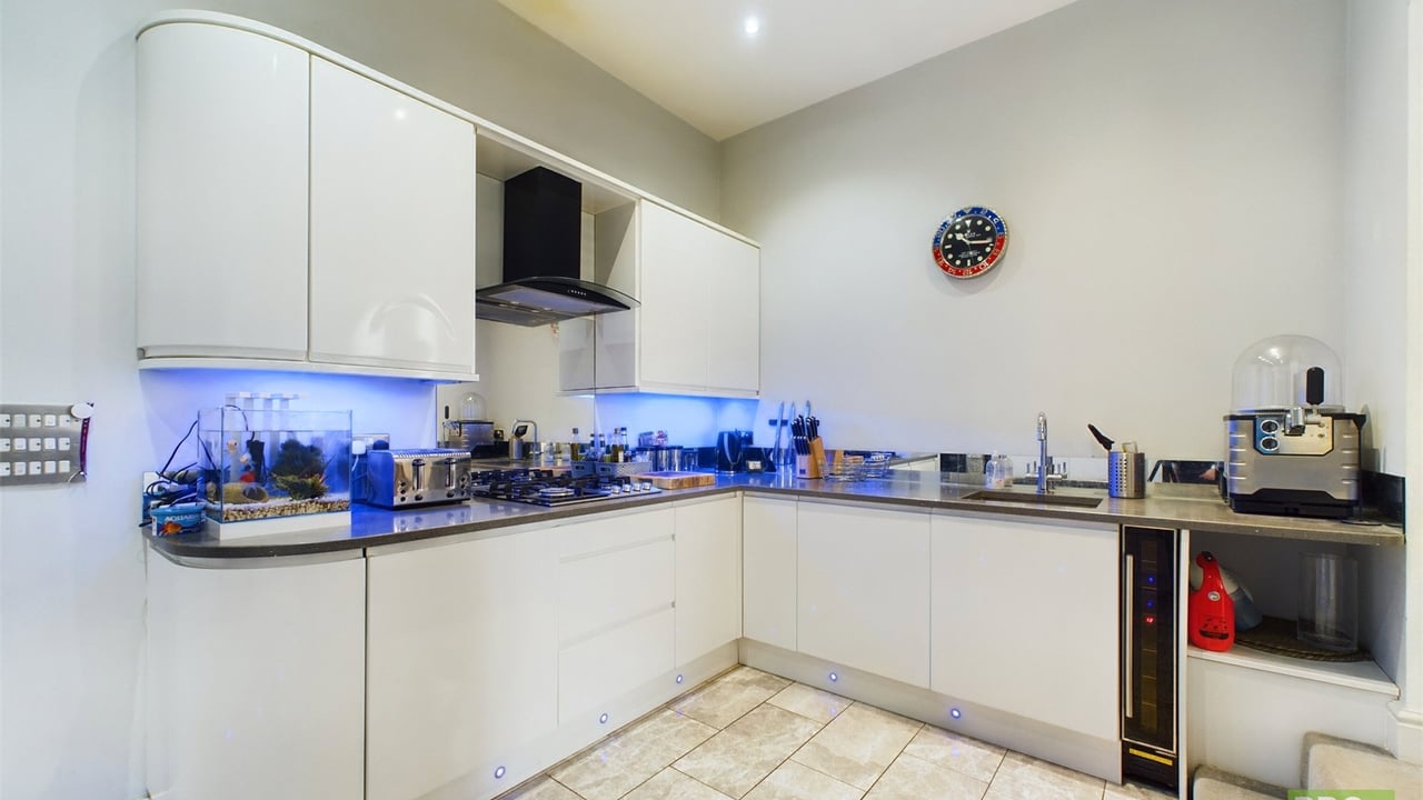 Picture No. 04 - Warfield Chase, Bracknell