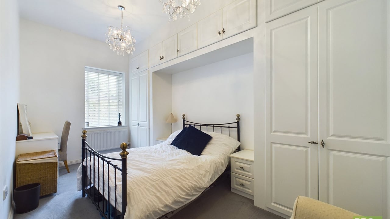 Picture No. 09 - Warfield Chase, Bracknell