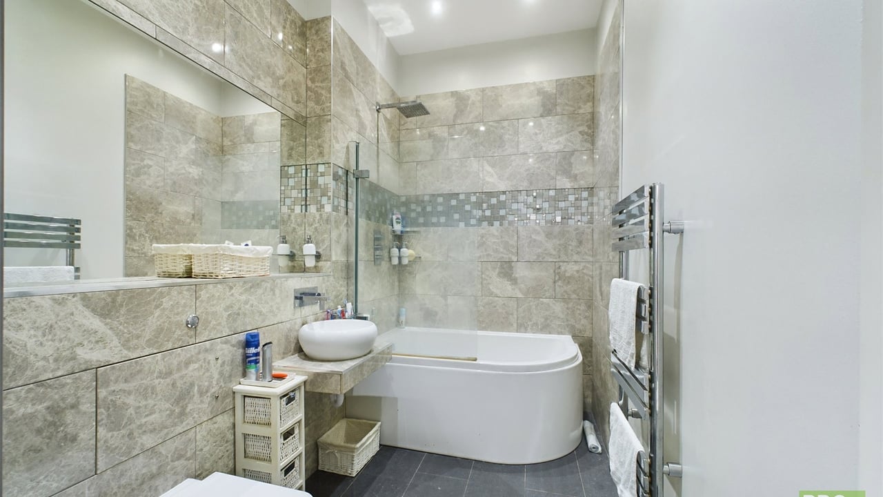 Picture No. 12 - Warfield Chase, Bracknell