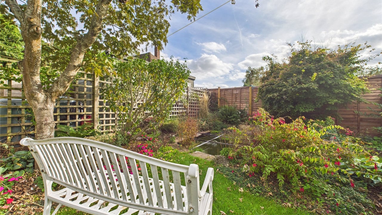 Picture No. 42 - Allnatt Avenue, Wokingham