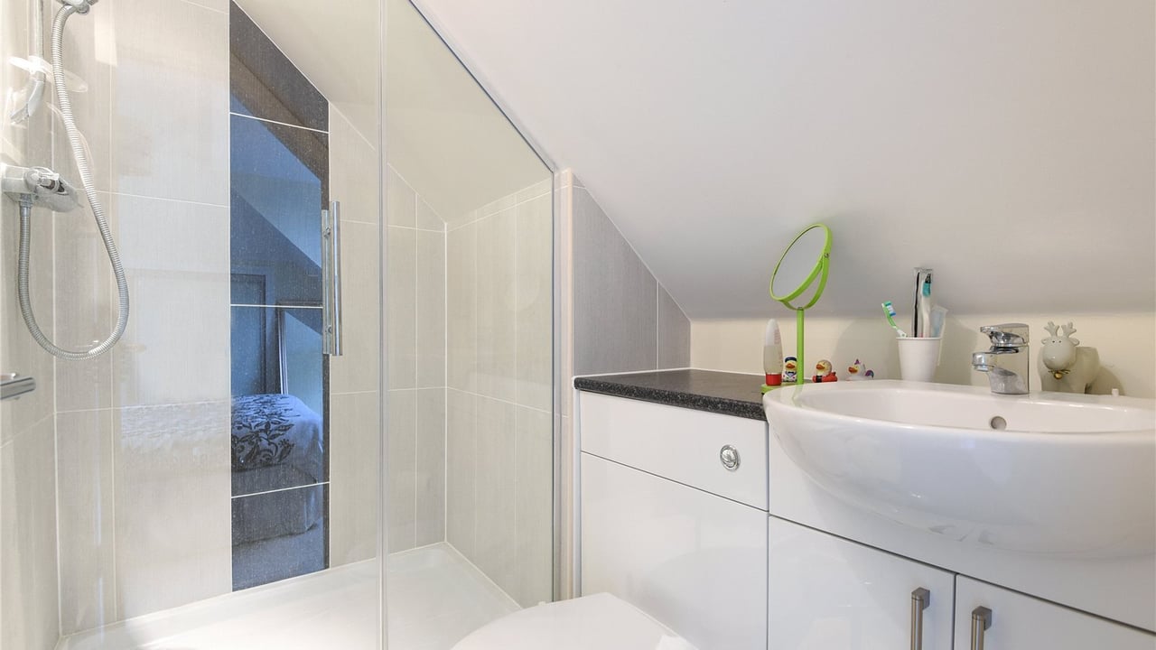 Picture No. 04 - Whitegates, Winnersh