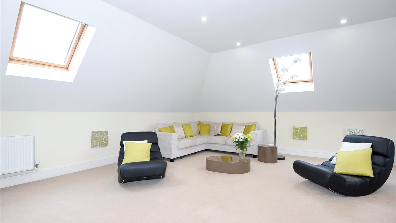 Picture No. 08 - Whitegates, Winnersh