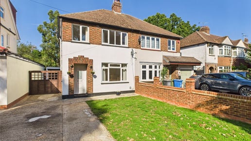 Lawn Close