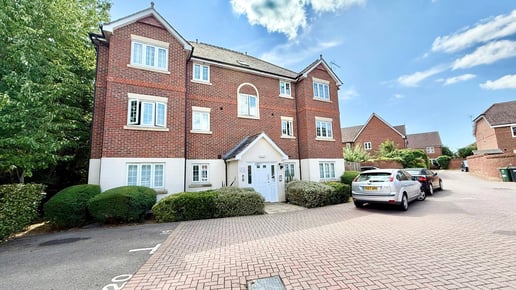 Horsecroft Way