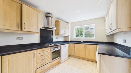 Longhurst Close