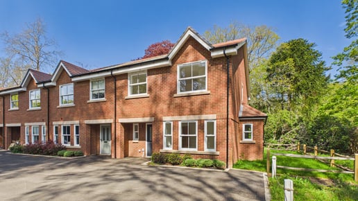 Sandhurst Mews