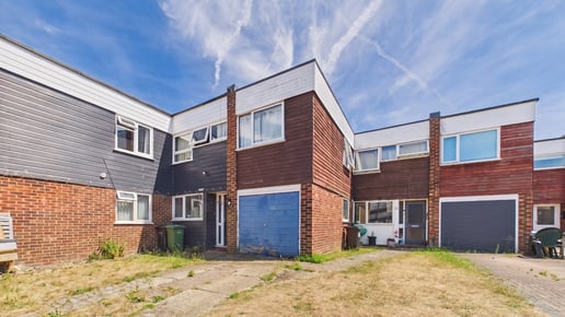 Leyburn Close