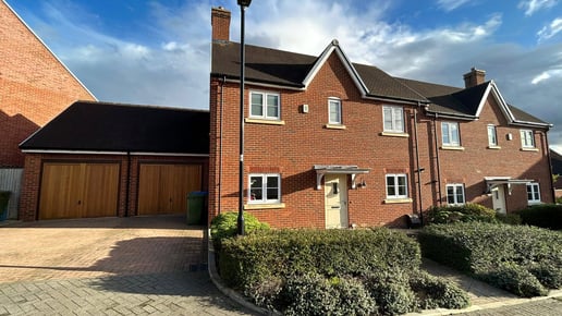 Betony Rise, Warfield