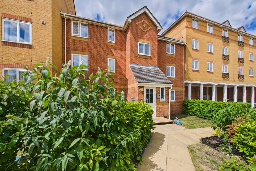 Ascot Court, Hampshire