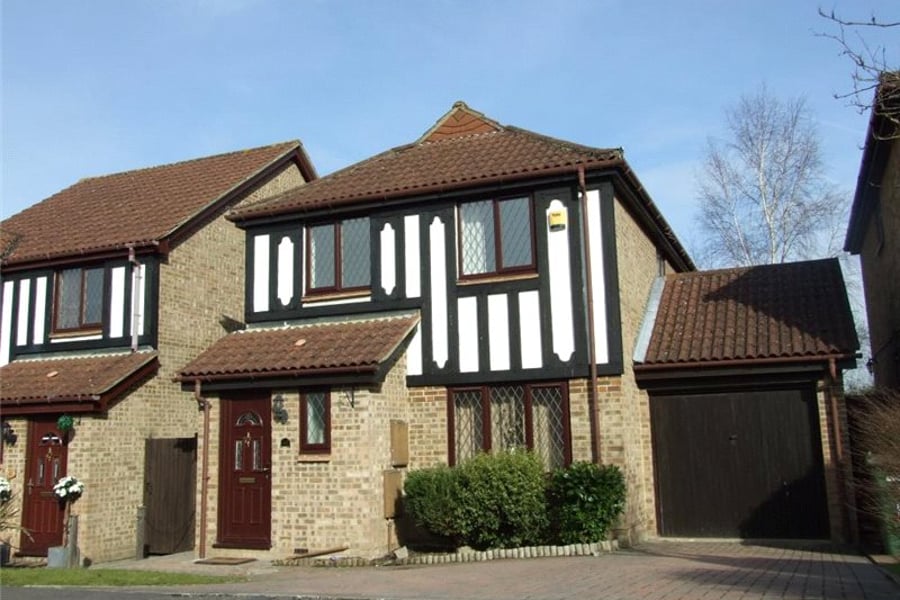 Bruton Way, Bracknell