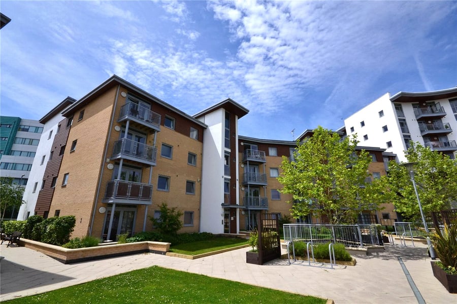 Kelvin Gate, Bracknell