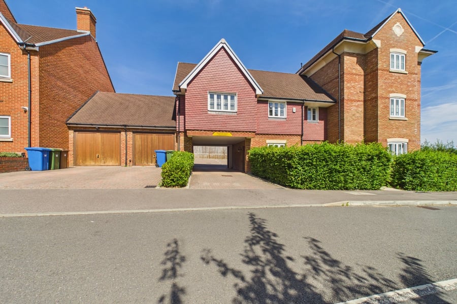 Meadowsweet Lane, Warfield