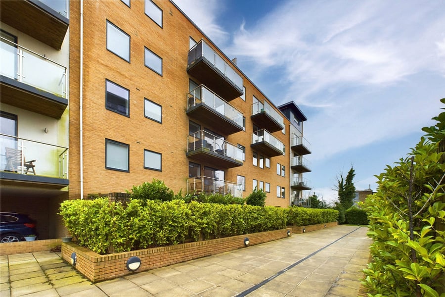 Westbury Mansions, Bracknell