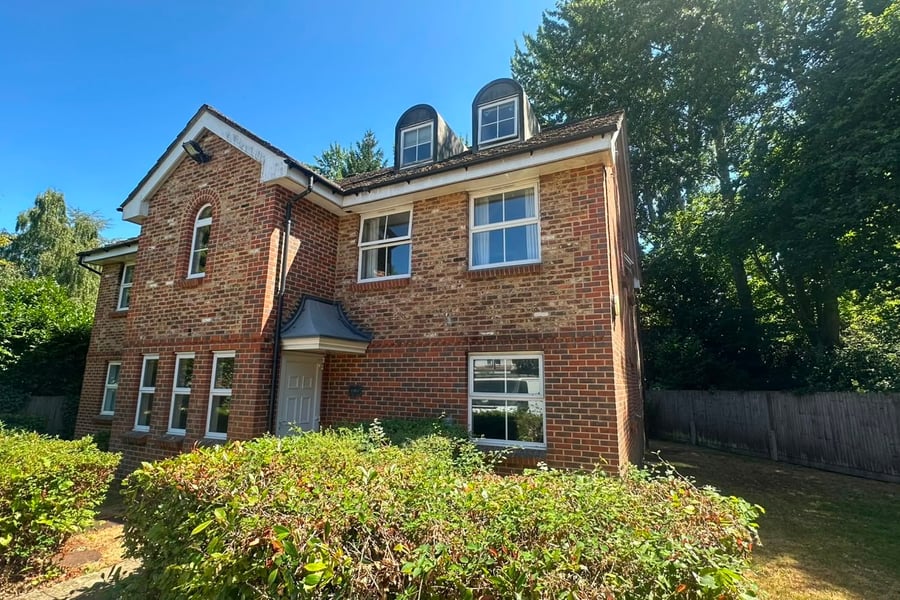 Poplar Close, Bracknell