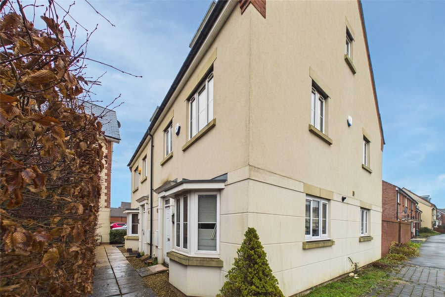 Eagle Way, Bracknell