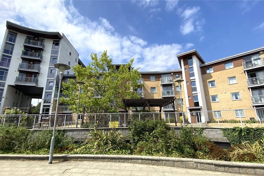 Kelvin Gate, Bracknell