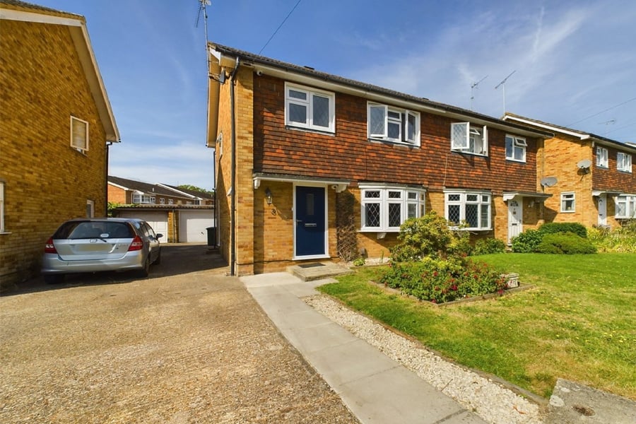Burlsdon Way, Bracknell
