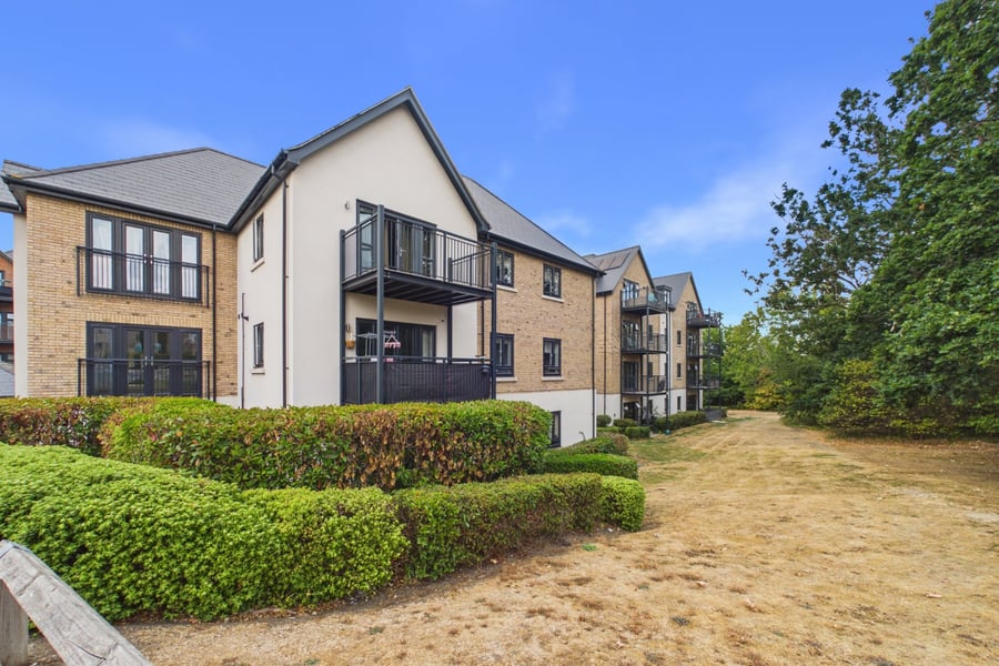 Johnstone Close, Bracknell