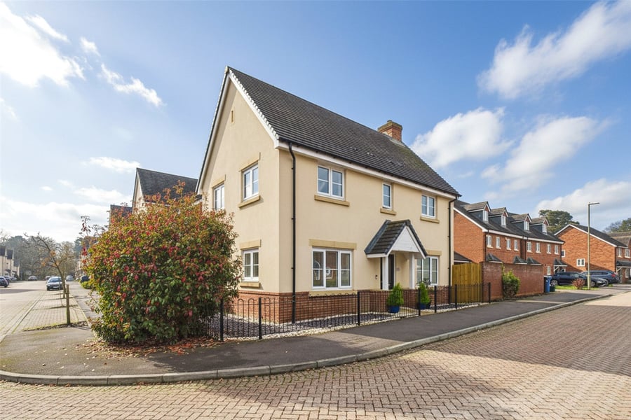 Thompson Way, Farnborough