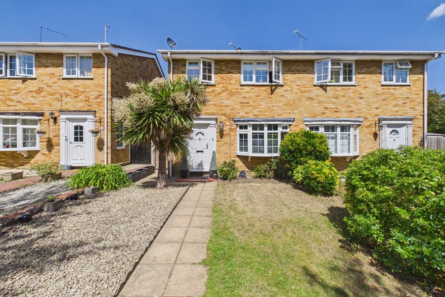 Hanover Gardens, Farnborough